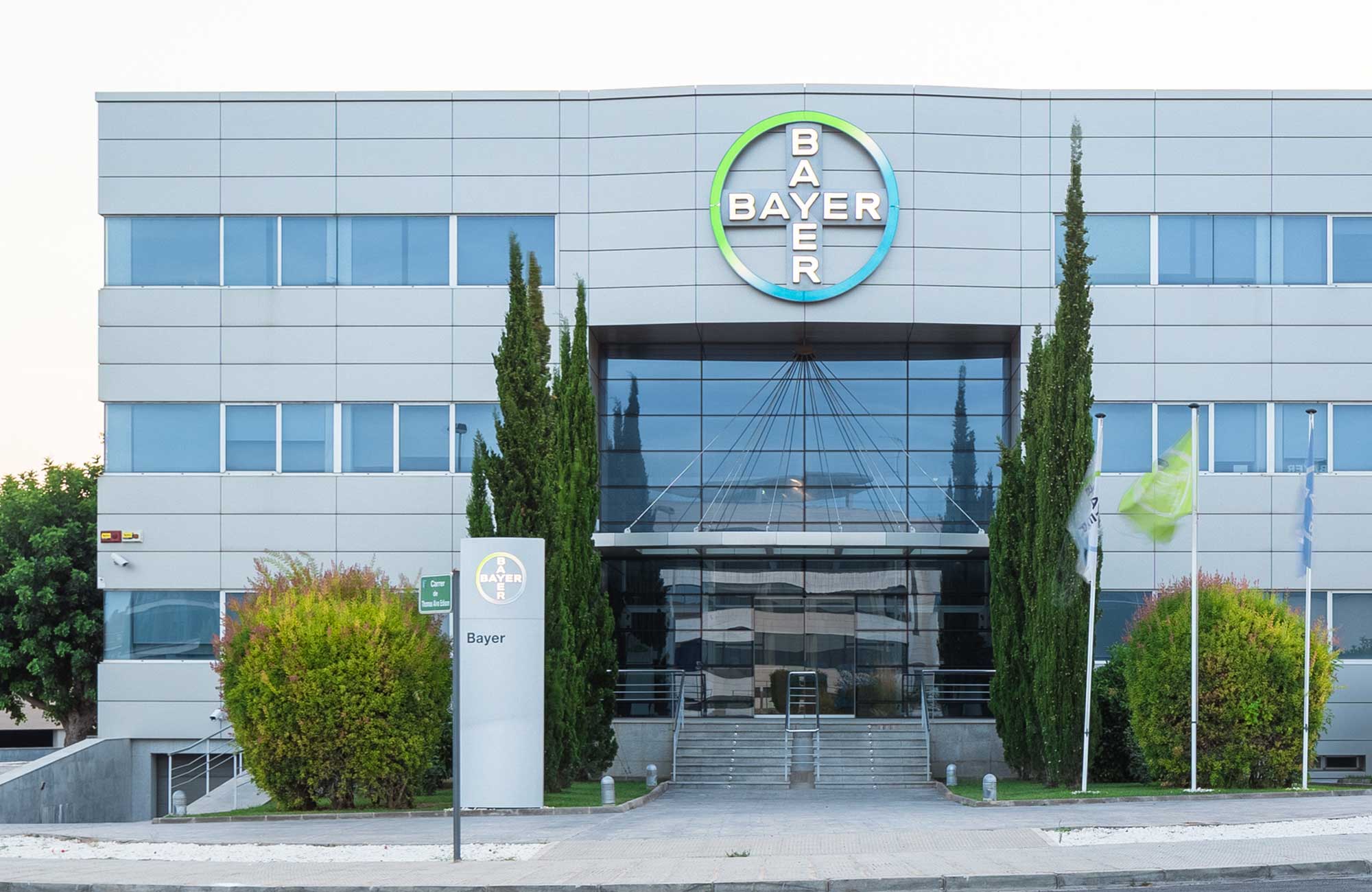 Edificio Bayer RZS Real Estate - RZS Promotora